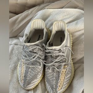 Used Yeezy shoes size 10, does not coming with box.